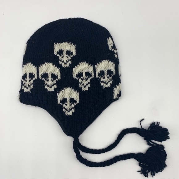 Skull Wool Beanie - Picture 3 of 10
